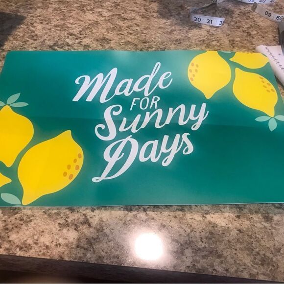 Set of Six Placemats and Four Piece Burner Cover Set NWT - Picture 1 of 9